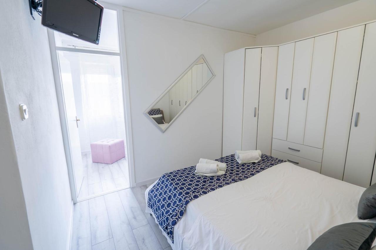 Апартаменты Apartman M Книн Экстерьер фото