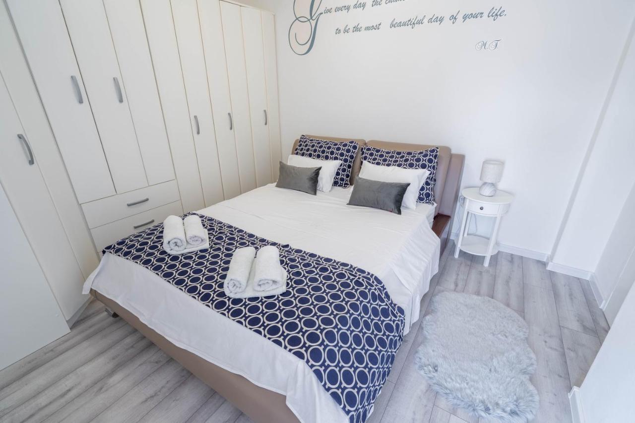 Апартаменты Apartman M Книн Экстерьер фото